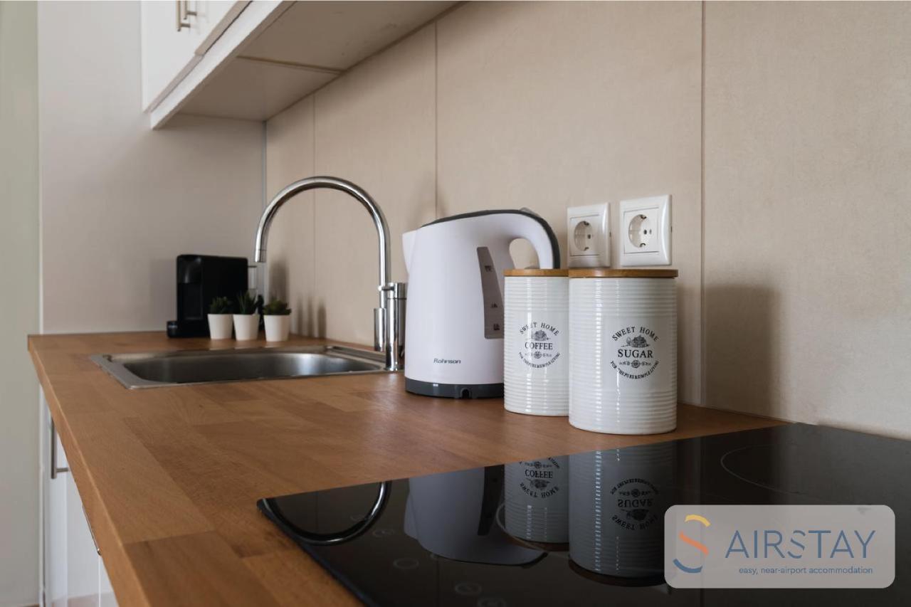 Anivia Apartments Airport By Airstay Spáta Eksteriør billede